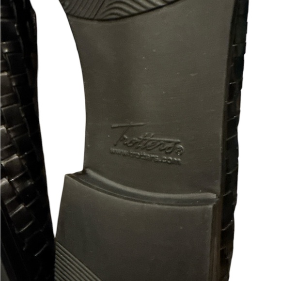 Trotter Liz Black Woven Pattern Slip-ons Women’s size 8N New In Box - Picture 9 of 10